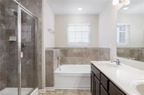 Other - 315 Waterside Dr #40, Hampton, VA 23666 photo 3 of 4
