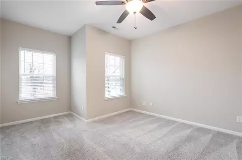 Bedroom - 315 Waterside Dr #40, Hampton, VA 23666 photo 3 of 5