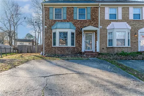 341 Paxford Dr, Virginia Beach, VA 23462