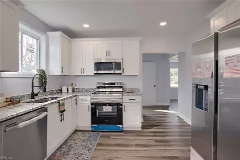 115 Locust Ave, Hampton, VA 23661 photo 24