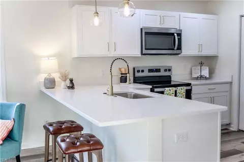 424 Cedar Dr, Hampton, VA 23669