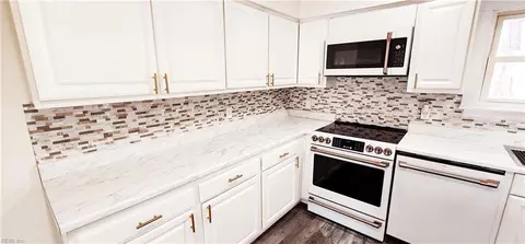 4699 Rosecroft St, Virginia Beach, VA 23464