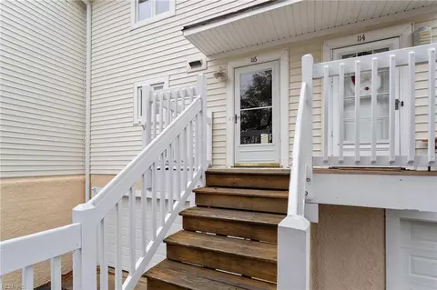 116 N First St, Hampton, VA 23664 photo 2