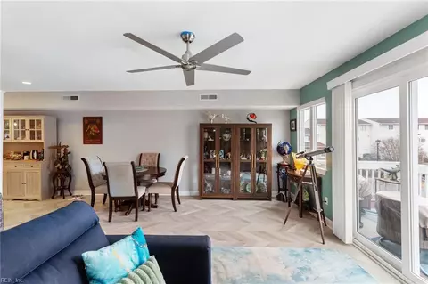 116 N First St, Hampton, VA 23664 photo 5