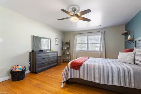 127 Wilderness Rd, Hampton, VA 23669 photo 28