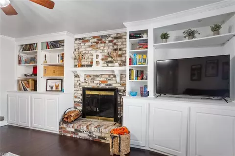 127 Wilderness Rd, Hampton, VA 23669 photo 8