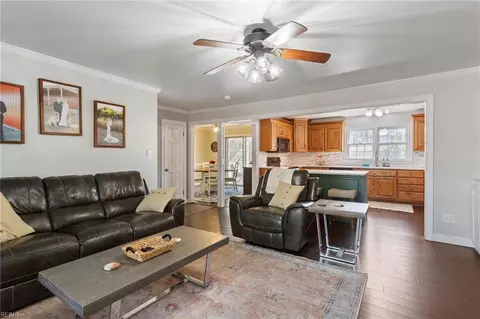 127 Wilderness Rd, Hampton, VA 23669 photo 7