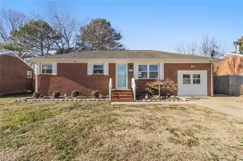Exterior - 211 Manchester Dr, Hampton, VA 23666 photo 2 of 2