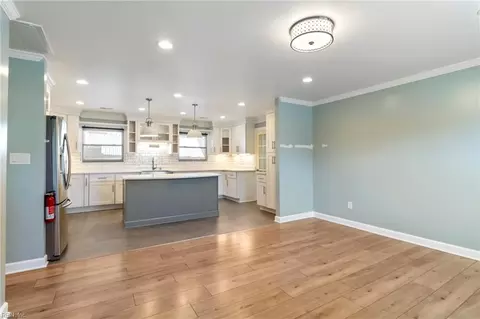 Living - 211 Manchester Dr, Hampton, VA 23666 photo 1 of 5