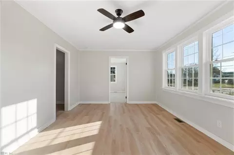 7100 Gregory Dr, Norfolk, VA 23513 photo 5