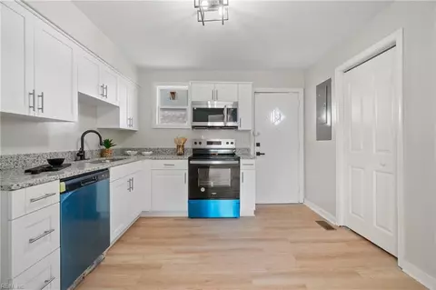7100 Gregory Dr, Norfolk, VA 23513 photo 7