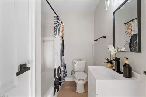 7100 Gregory Dr, Norfolk, VA 23513 photo 12
