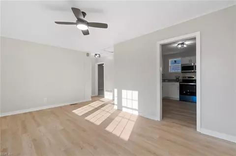 7100 Gregory Dr, Norfolk, VA 23513 photo 6