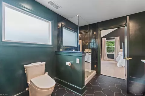 Bath - 3908 South Rd, Chesapeake, VA 23321 photo 4 of 4