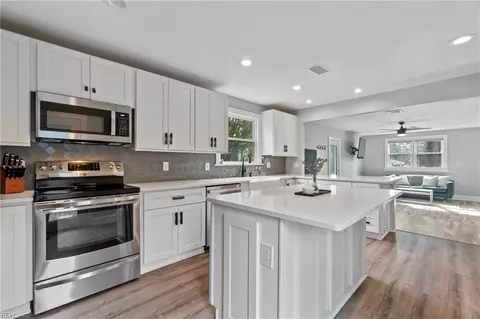 Kitchen - 3908 South Rd, Chesapeake, VA 23321 photo 1 of 3