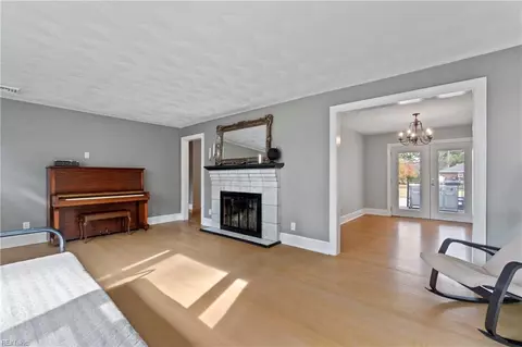 Living - 3908 South Rd, Chesapeake, VA 23321 photo 1 of 1