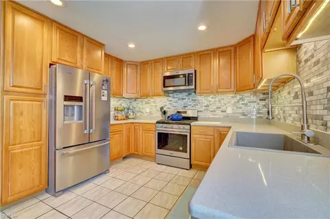 Kitchen - 317 E Randall Ave, Norfolk, VA 23503 photo 1 of 2