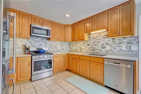 Kitchen - 317 E Randall Ave, Norfolk, VA 23503 photo 2 of 2