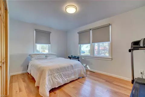 Bedroom - 317 E Randall Ave, Norfolk, VA 23503 photo 2 of 5