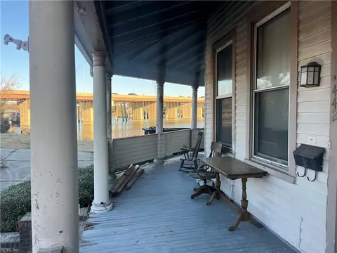 Exterior - 442 E Pembroke Ave, Hampton, VA 23669 photo 5 of 6