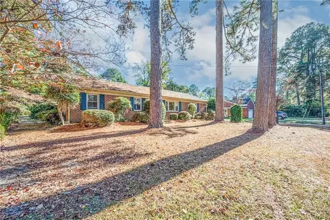 2313 Bidgood Dr, Portsmouth, VA 23703