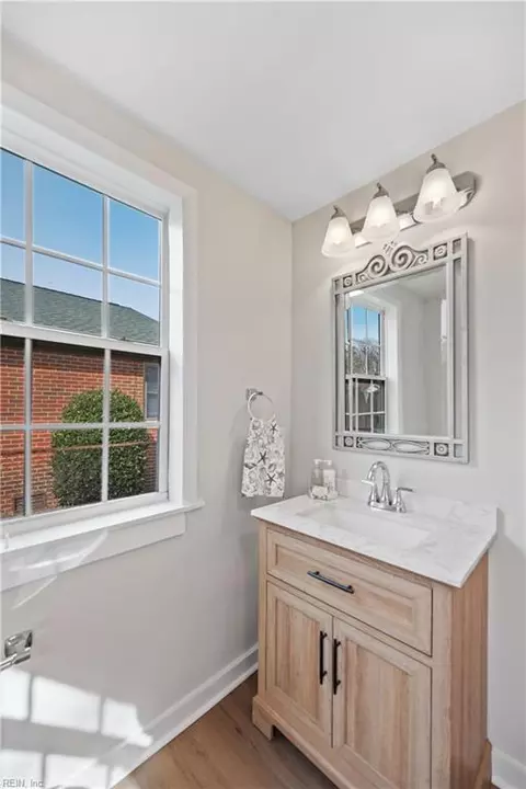 Bath - 5 Douglas St, Hampton, VA 23663 photo 6 of 6