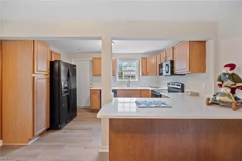 Kitchen - 5 Douglas St, Hampton, VA 23663 photo 2 of 2