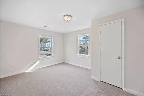 Bedroom - 5 Douglas St, Hampton, VA 23663 photo 1 of 6