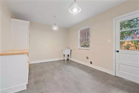1440 Harmott Ave, Norfolk, VA 23509 photo 17