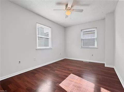 Bedroom - 2301 Breakers Ct, Virginia Beach, VA 23451 photo 6 of 6
