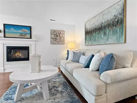 Living - 2301 Breakers Ct, Virginia Beach, VA 23451 photo 4 of 4