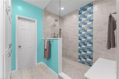 Bath - 2310 Eagle Dr, Chesapeake, VA 23323 photo 1 of 4