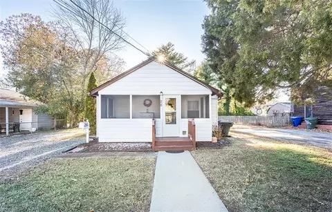 28 Morrison Ave, Newport News, VA 23601