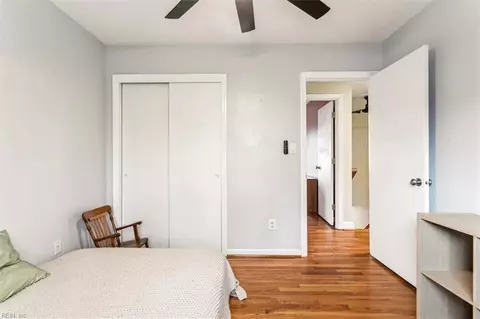 Bedroom - 318 Orange Plank Rd, Hampton, VA 23669 photo 5 of 6