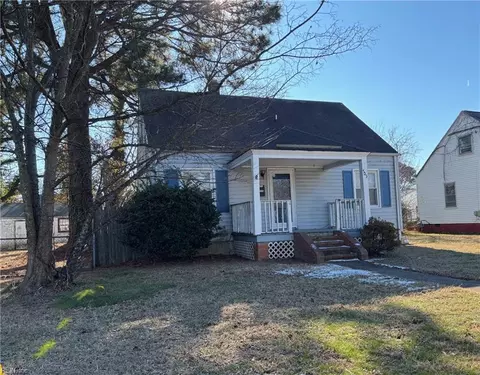 703 Ida St, Hampton, VA 23669