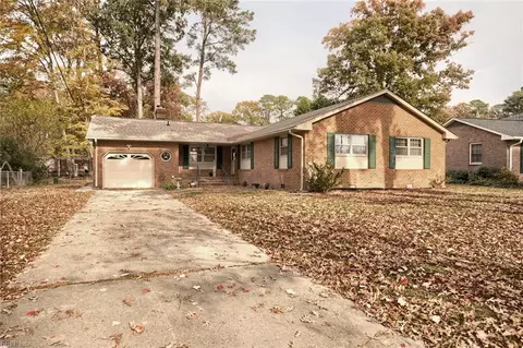 142 Monica Dr, Newport News, VA 23606