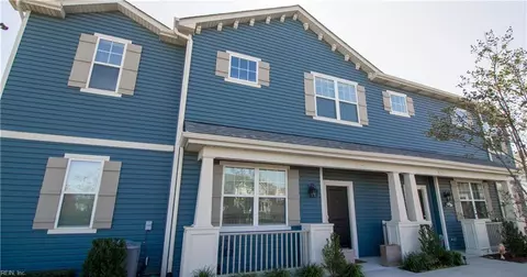 1709 Dresdon Ln, Virginia Beach, VA 23456
