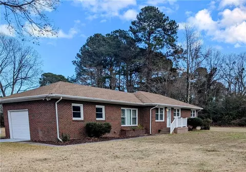 4901 Farrington Dr, Virginia Beach, VA 23455