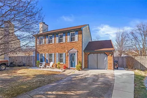1404 Calgary Ct, Virginia Beach, VA 23464