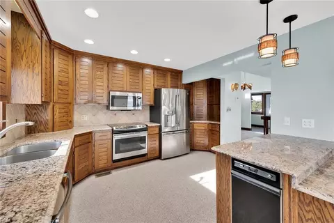 Kitchen - 15 Thimble Shoals Ct, Hampton, VA 23664 photo 1 of 2