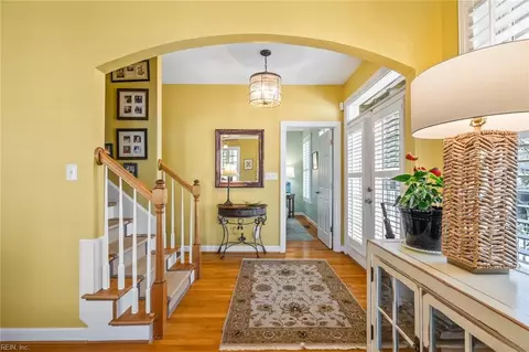 3801 E Ocean Ave, Norfolk, VA 23518 photo 3