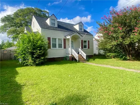 15 Ansell Ave, Portsmouth, VA 23702
