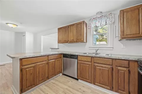 7048 Little Peyton Pl, Gloucester, VA 23061 photo 7