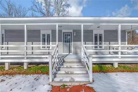 7048 Little Peyton Pl, Gloucester, VA 23061 photo 2