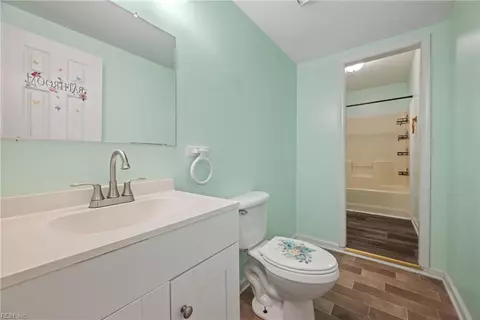 7048 Little Peyton Pl, Gloucester, VA 23061 photo 10