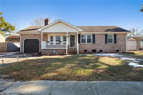 3205 Troy Ln, Chesapeake, VA 23323
