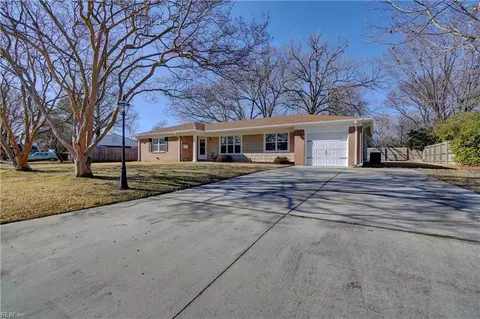 3872 Windsor Woods Blvd, Virginia Beach, VA 23452