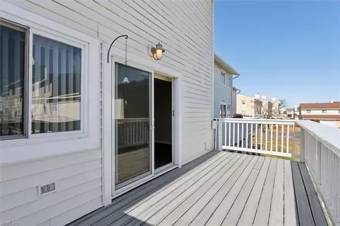112 N First St, Hampton, VA 23664 photo 24