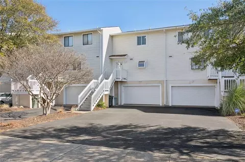 112 N First St, Hampton, VA 23664 photo 2