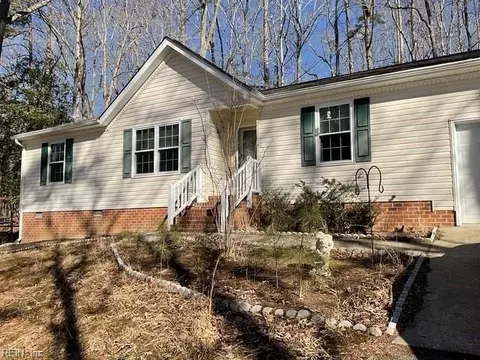 6237 Adams Hunt Dr, Williamsburg, VA 23188